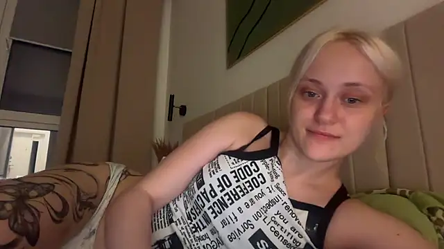 Snapshot of HeyMonkey_ chatting on 11, 7, 2026 HeyMonkey online show from 11, 7, 2026
