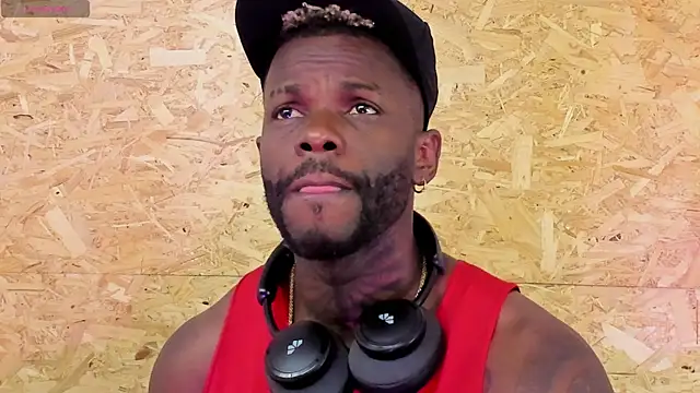 Snapshot of santiblack7 chatting on 23, 10, 2025 santiblack7 online show from 23, 10, 2025