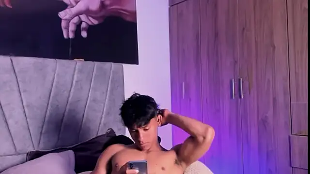 Snapshot of ZYZZ1312 chatting on 12, 9, 2025 ZYZZ1312 online show from 12, 9, 2025