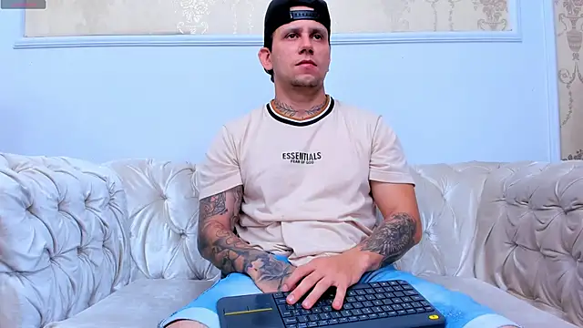 Snapshot of Scott_Clark chatting on 19, 10, 2025 Scott Clark online show from 19, 10, 2025