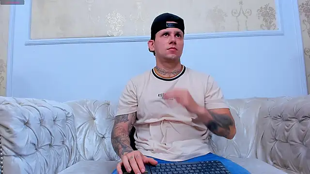 Snapshot of Scott_Clark chatting on 23, 11, 2025 Scott Clark online show from 23, 11, 2025