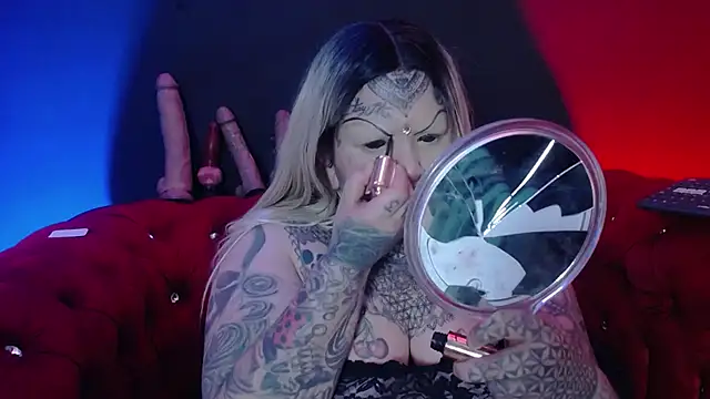 Snapshot of Venus_Rock chatting on 21, 10, 2025 Venus Rock online show from 21, 10, 2025