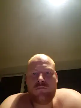Snapshot of svenni2525 chatting on 8, 10, 2025 svenni2525 online show from 8, 10, 2025