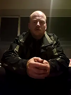 Snapshot of svenni2525 chatting on 11, 10, 2025 svenni2525 online show from 11, 10, 2025
