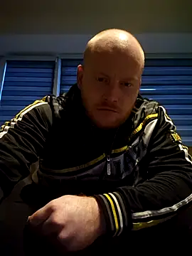 svenni2525 online show from 29, 10, 2025