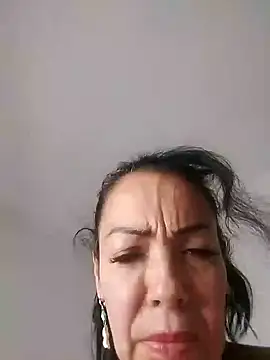 naiaratobon   online show from 5, 12, 2025