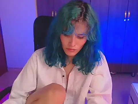 Snapshot of LITTLENAMI_ chatting on 14, 10, 2025 LITTLENAMI  online show from 14, 10, 2025