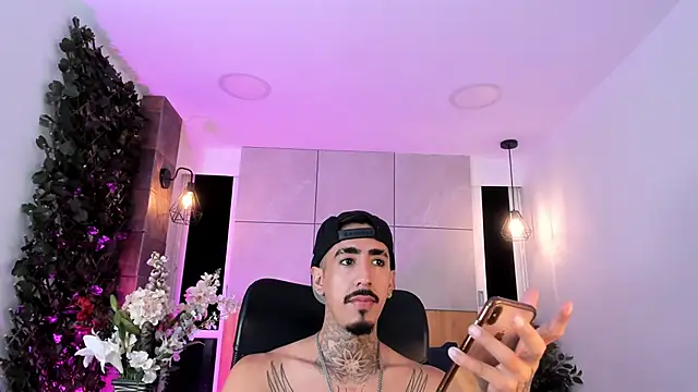 Donovan Desmond online show from 5, 3, 2026