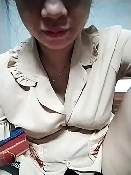 Snapshot of Mie_rose chatting on 24, 9, 2025 Mie rose online show from 24, 9, 2025
