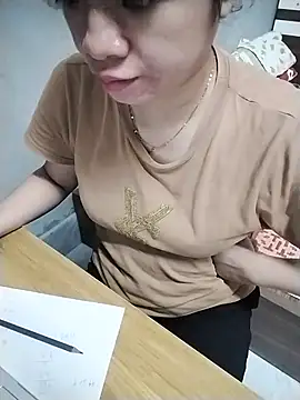 Snapshot of Mie_rose chatting on 1, 10, 2025 Mie rose online show from 1, 10, 2025