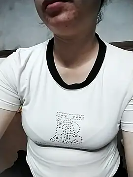 Snapshot of Mie_rose chatting on 29, 4, 2026 Mie rose online show from 29, 4, 2026