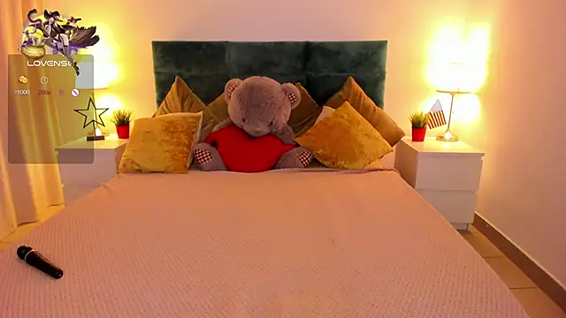 Snapshot of mishapallmer chatting on 20, 9, 2025 mishapallmer online show from 20, 9, 2025