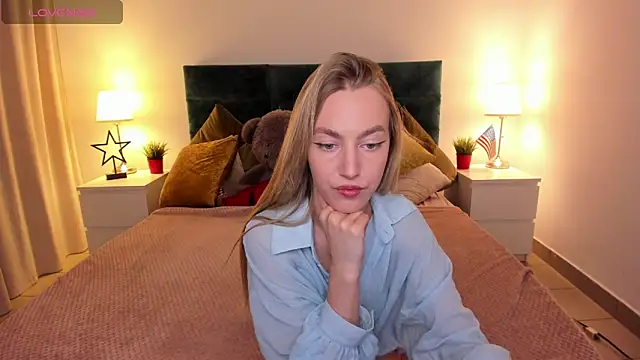 Snapshot of mishapallmer chatting on 20, 10, 2025 mishapallmer online show from 20, 10, 2025