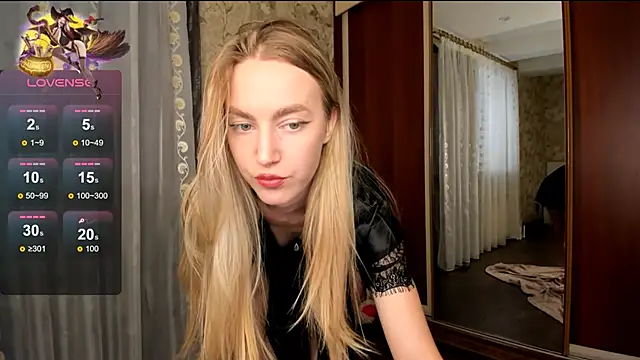 Snapshot of mishapallmer chatting on 27, 11, 2025 mishapallmer online show from 27, 11, 2025