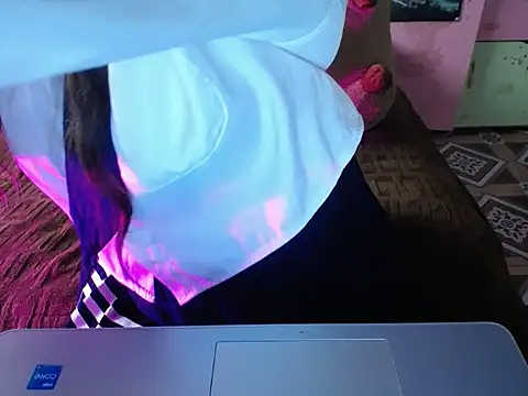 ahoa Tk online show from 3, 2, 2026