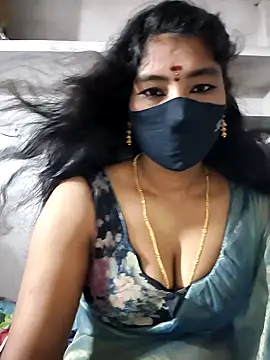 Snapshot of srav43 chatting on 14, 9, 2025 srav43 online show from 14, 9, 2025