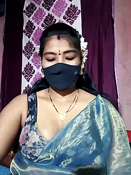 Snapshot of srav43 chatting on 18, 12, 2025 srav43 online show from 18, 12, 2025