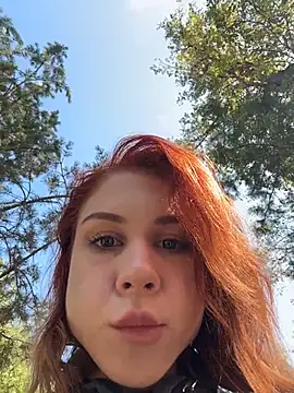 Snapshot of RosieSecret chatting on 8, 10, 2025 RosieSecret online show from 8, 10, 2025