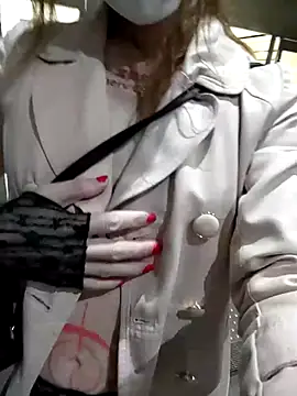 Snapshot of pink-mai chatting on 11, 11, 2025 pink-mai online show from 11, 11, 2025