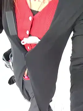 Snapshot of pink-mai chatting on 21, 11, 2025 pink-mai online show from 21, 11, 2025