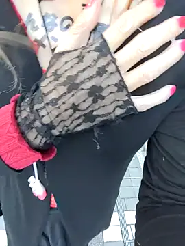 Snapshot of pink-mai chatting on 23, 11, 2025 pink-mai online show from 23, 11, 2025