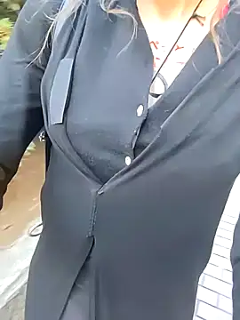 Snapshot of pink-mai chatting on 25, 11, 2025 pink-mai online show from 25, 11, 2025