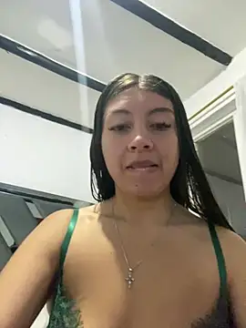 Snapshot of Sara-cooper2 chatting on 5, 3, 2026 Sara-cooper2 online show from 5, 3, 2026