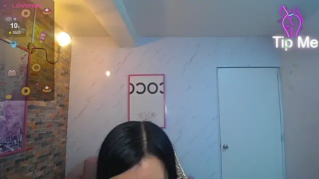 Snapshot of Eilyn_love_b chatting on 30, 9, 2025 Eilyn love b online show from 30, 9, 2025