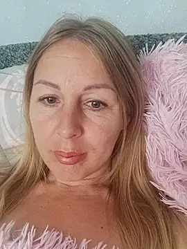 Snapshot of LunaSugarX chatting on 26, 9, 2025 LunaSugarX online show from 26, 9, 2025