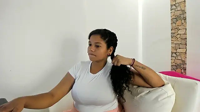 Snapshot of NinaCollinss1 chatting on 20, 9, 2025 NinaCollinss1 online show from 20, 9, 2025