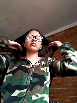 Snapshot of Goddesscut333 chatting on 17, 12, 2025 Goddesscut333 online show from 17, 12, 2025