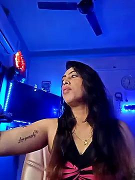 Love Beauty01 online show from 4, 2, 2026