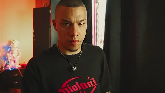 AlphaMasterXxx online show from 25, 3, 2026