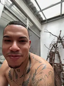AlphaMasterXxx online show from 17, 5, 2026