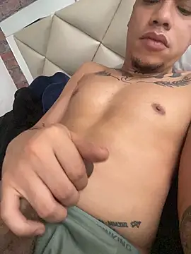 AlphaMasterXxx online show from 21, 5, 2026