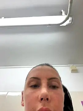 Snapshot of MilaRenee chatting on 29, 10, 2025 MilaRenee online show from 29, 10, 2025