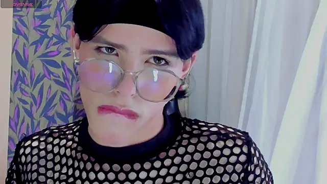 mysterius boy online show from 10, 9, 2025