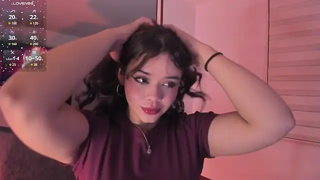 Snapshot of NikaVelvet1 chatting on 21, 11, 2025 NikaVelvet1 online show from 21, 11, 2025