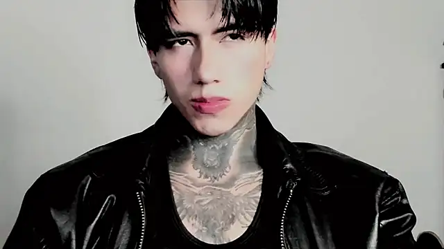 Snapshot of Alex_bdsmz chatting on 5, 11, 2025 Alex bdsmz online show from 5, 11, 2025