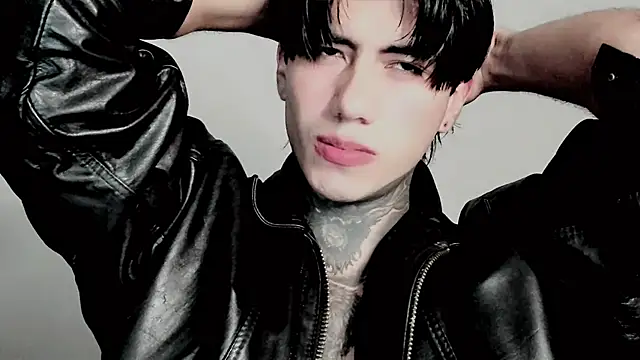 Snapshot of Alex_bdsmz chatting on 13, 11, 2025 Alex bdsmz online show from 13, 11, 2025