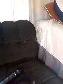 Snapshot of AngelaZamera chatting on 10, 10, 2025 AngelaZamera online show from 10, 10, 2025