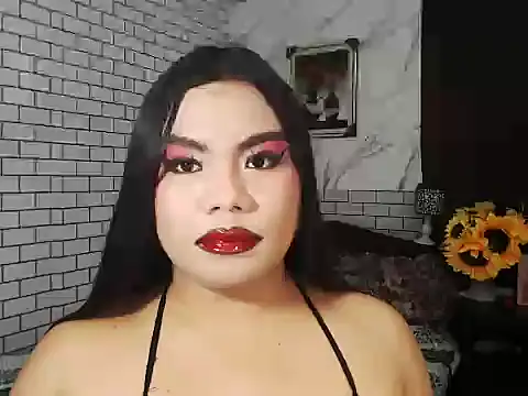 Snapshot of TSbrianaHugeCock chatting on 8, 10, 2025 TSbrianaHugeCock online show from 8, 10, 2025