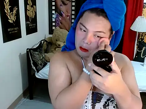 Snapshot of TSbrianaHugeCock chatting on 25, 5, 2026 TSbrianaHugeCock online show from 25, 5, 2026