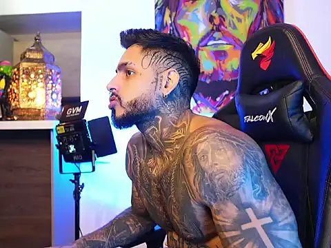 Snapshot of logan_hugh8 chatting on 11, 10, 2025 logan hugh8 online show from 11, 10, 2025