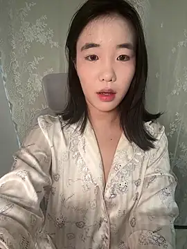 luluya1314 online show from 10, 7, 2026