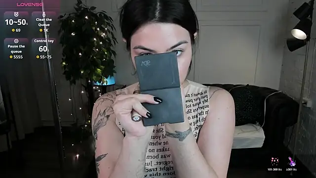 Dark Moni online show from 1, 4, 2026