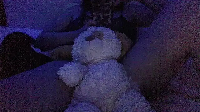 jenmarquez  online show from 27, 10, 2025