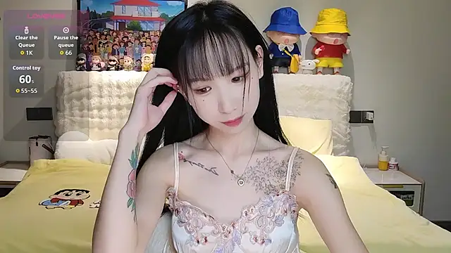 Snapshot of M-OTT_ chatting on 8, 11, 2025 M-OTT online show from 8, 11, 2025