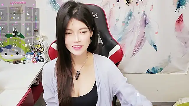 Snapshot of Alina10932 chatting on 25, 11, 2025 Alina10932 online show from 25, 11, 2025