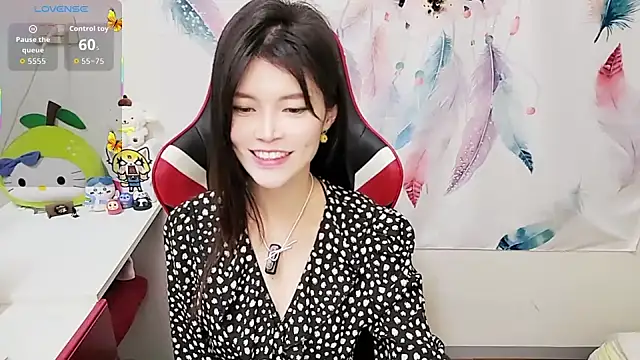 Snapshot of Alina10932 chatting on 27, 11, 2025 Alina10932 online show from 27, 11, 2025